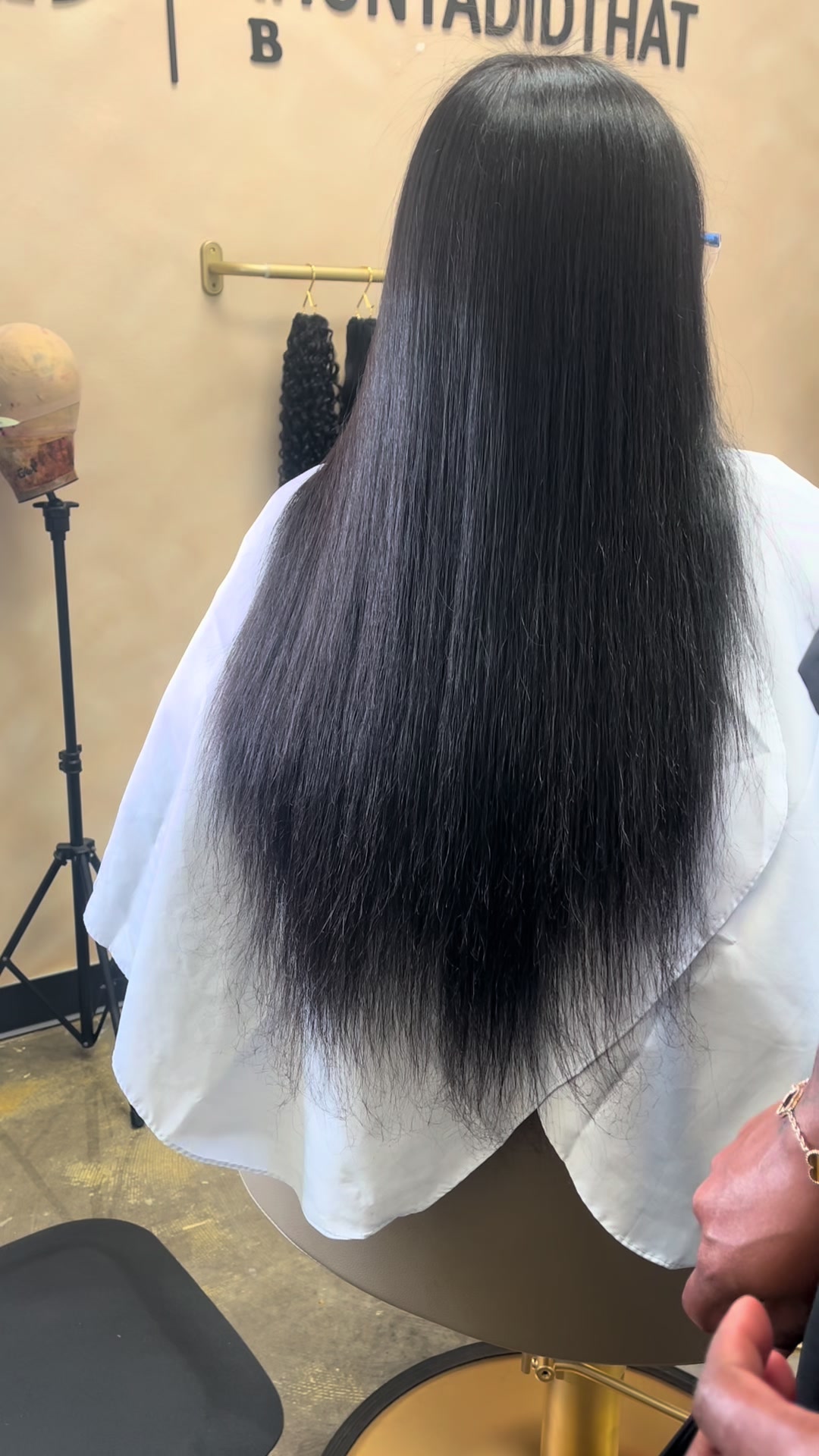 @RhonyaB | HTX Hairstylist 🎀