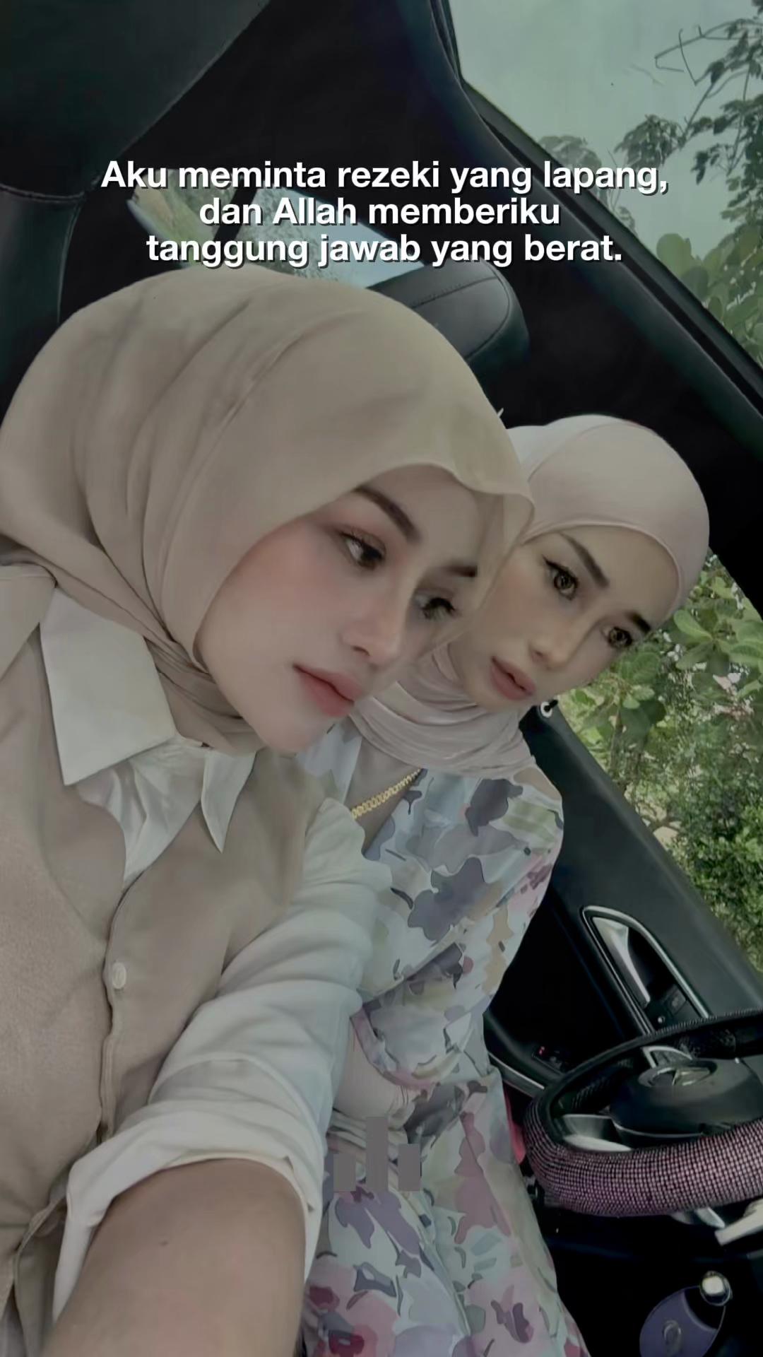 @Nadia Aryantie 95