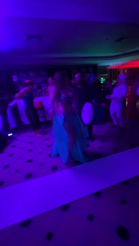@Tayna Carlini