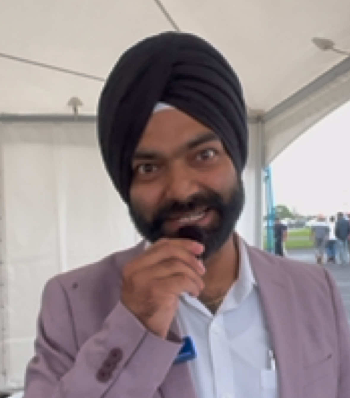 @deepabazidwala