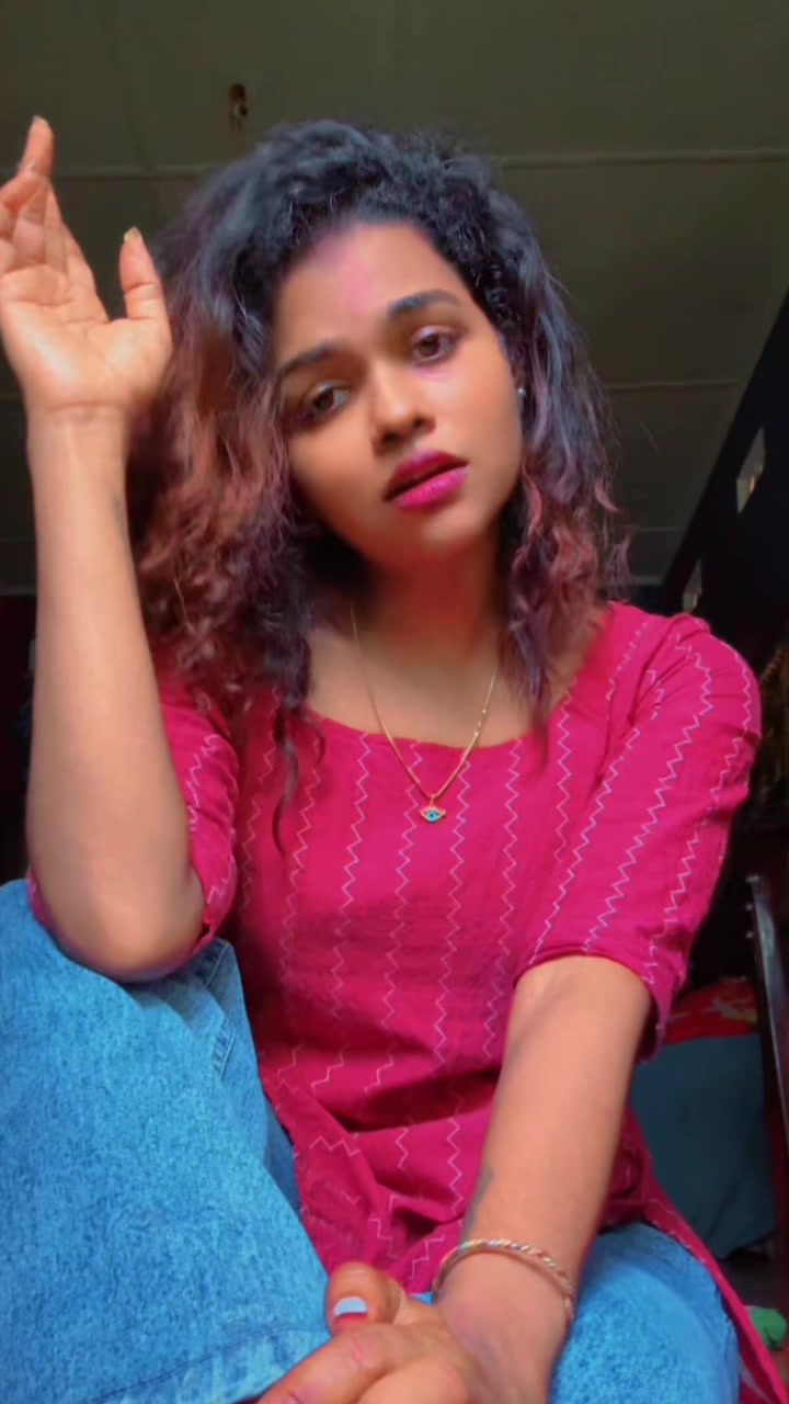 @•꧁QueenMist꧂