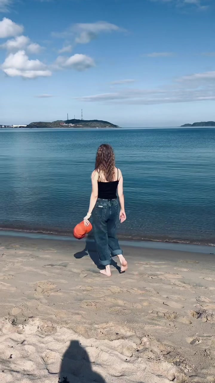 @полина🧸