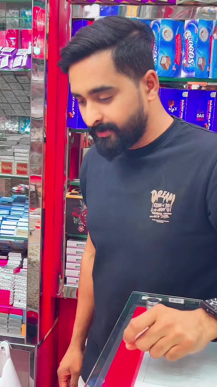 @Raazrazi