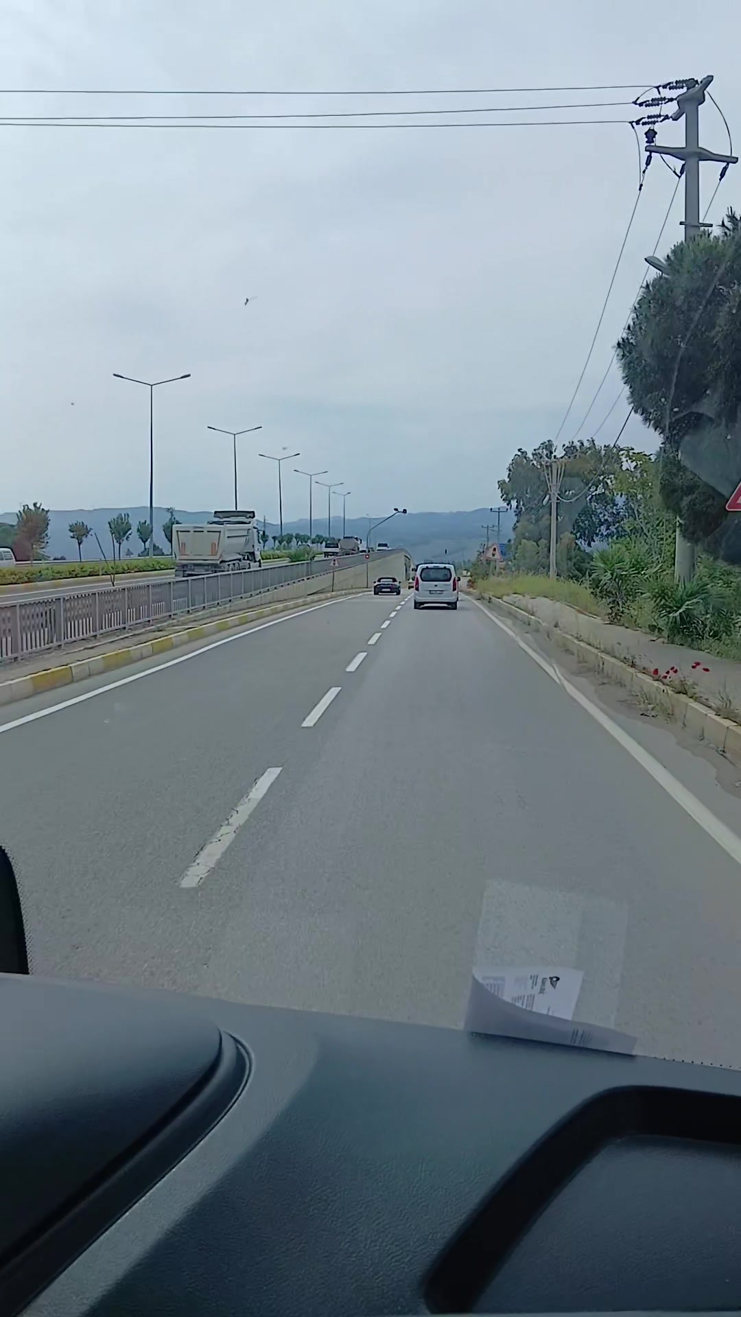 @emelııı