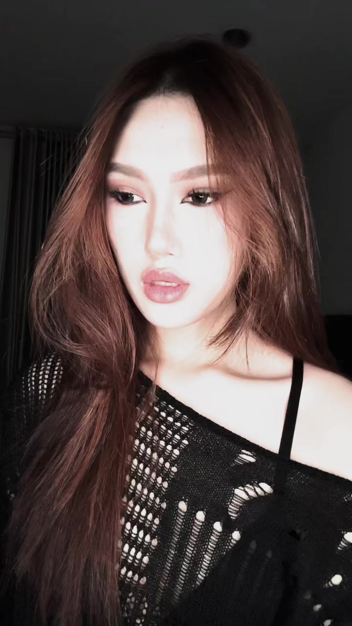 @slaynucella