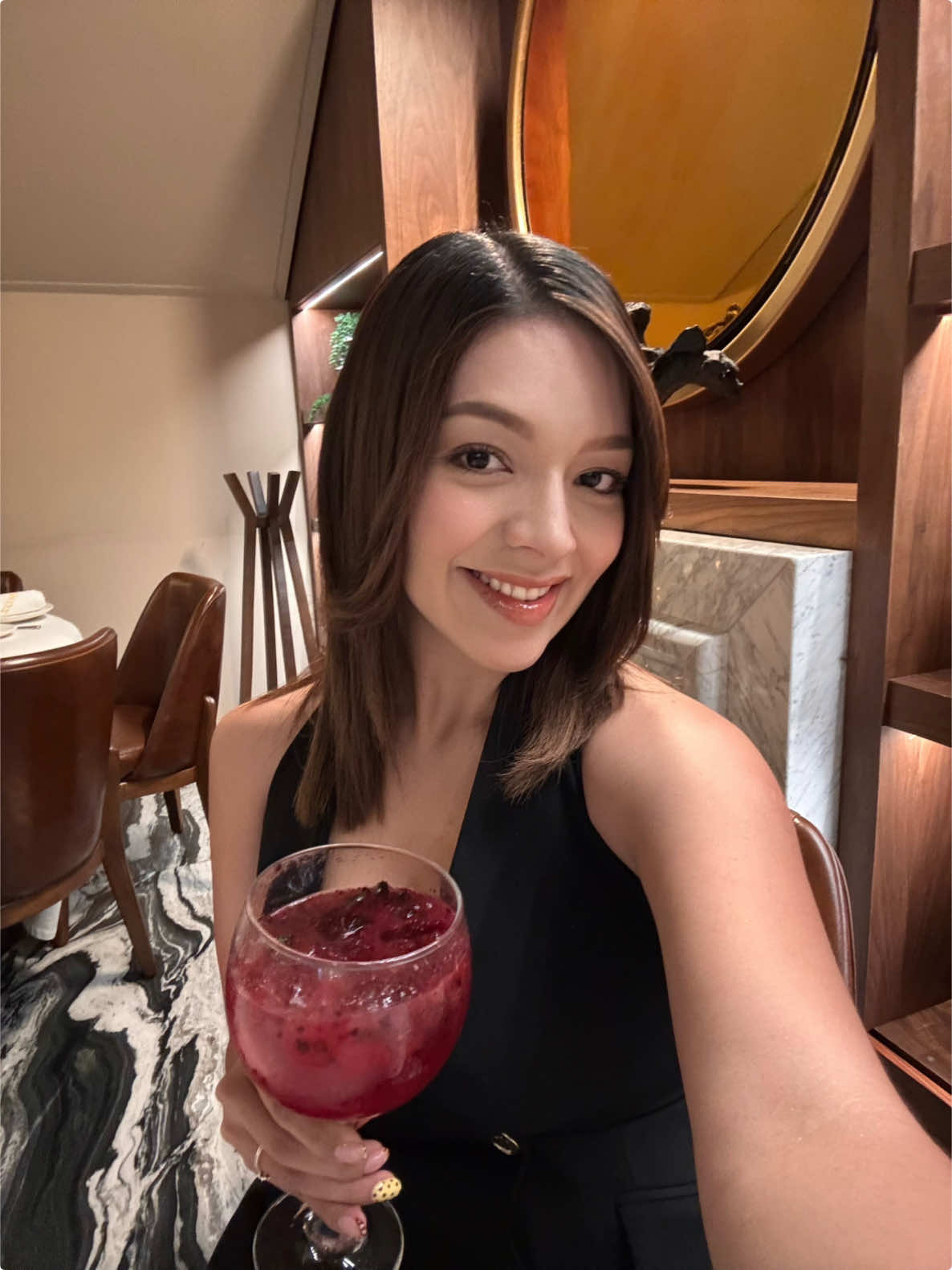 @Montglez