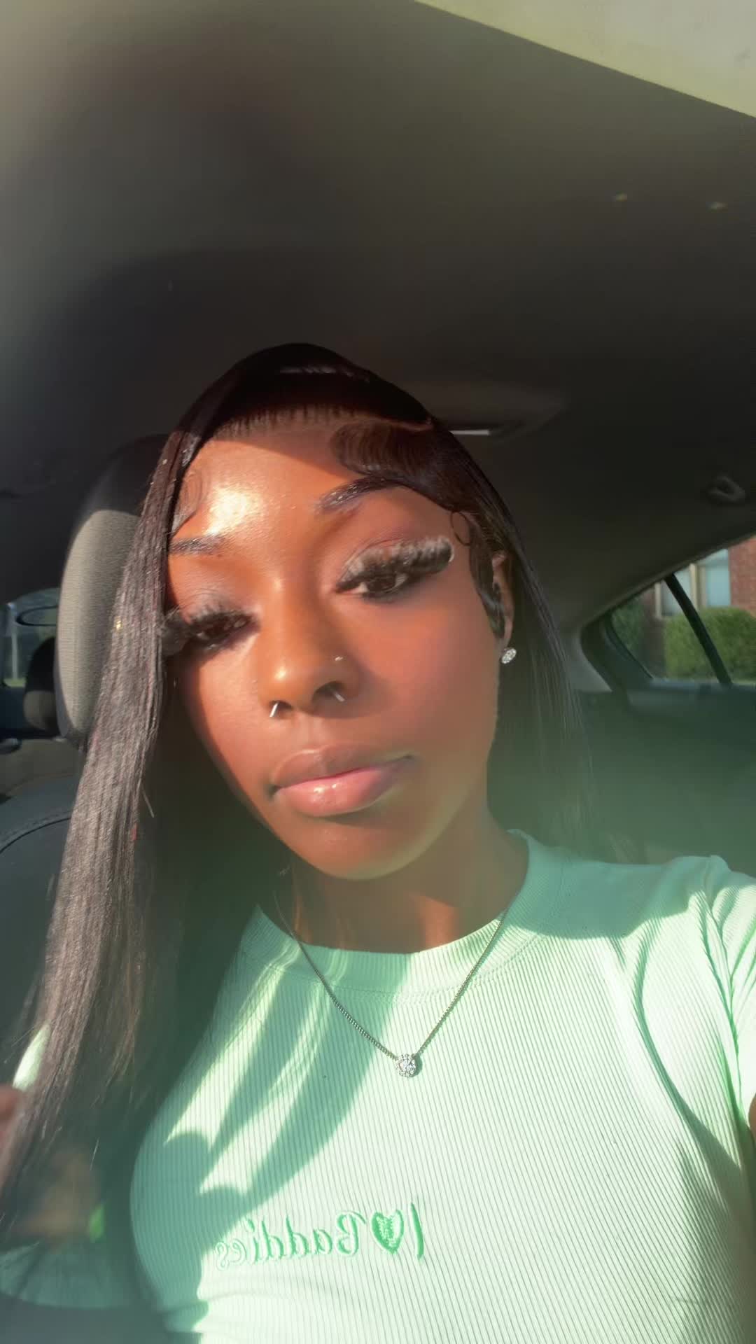 @kiradamfnp🐍| Wig influencer