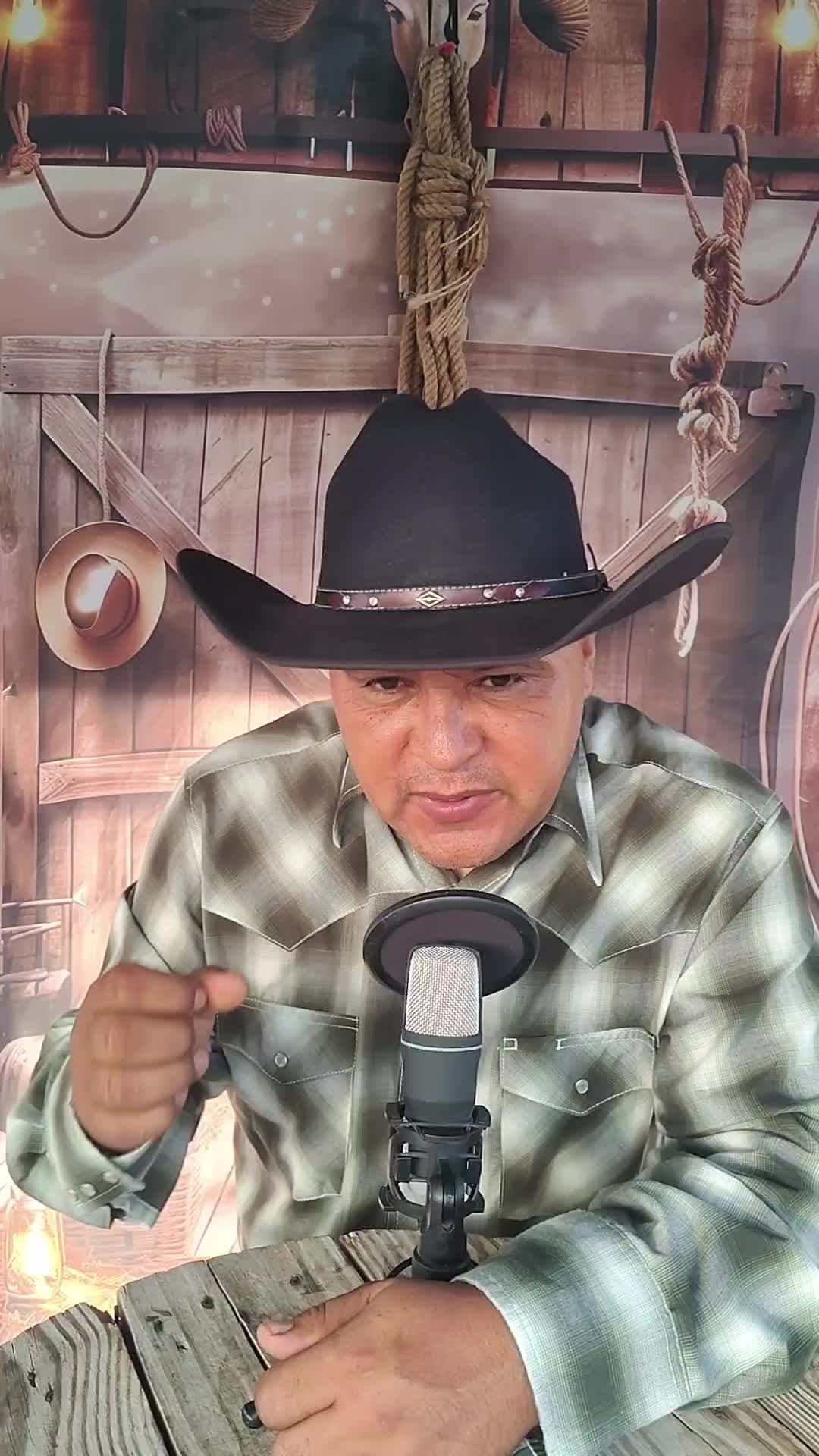 @HABLANDO CLARO podcast