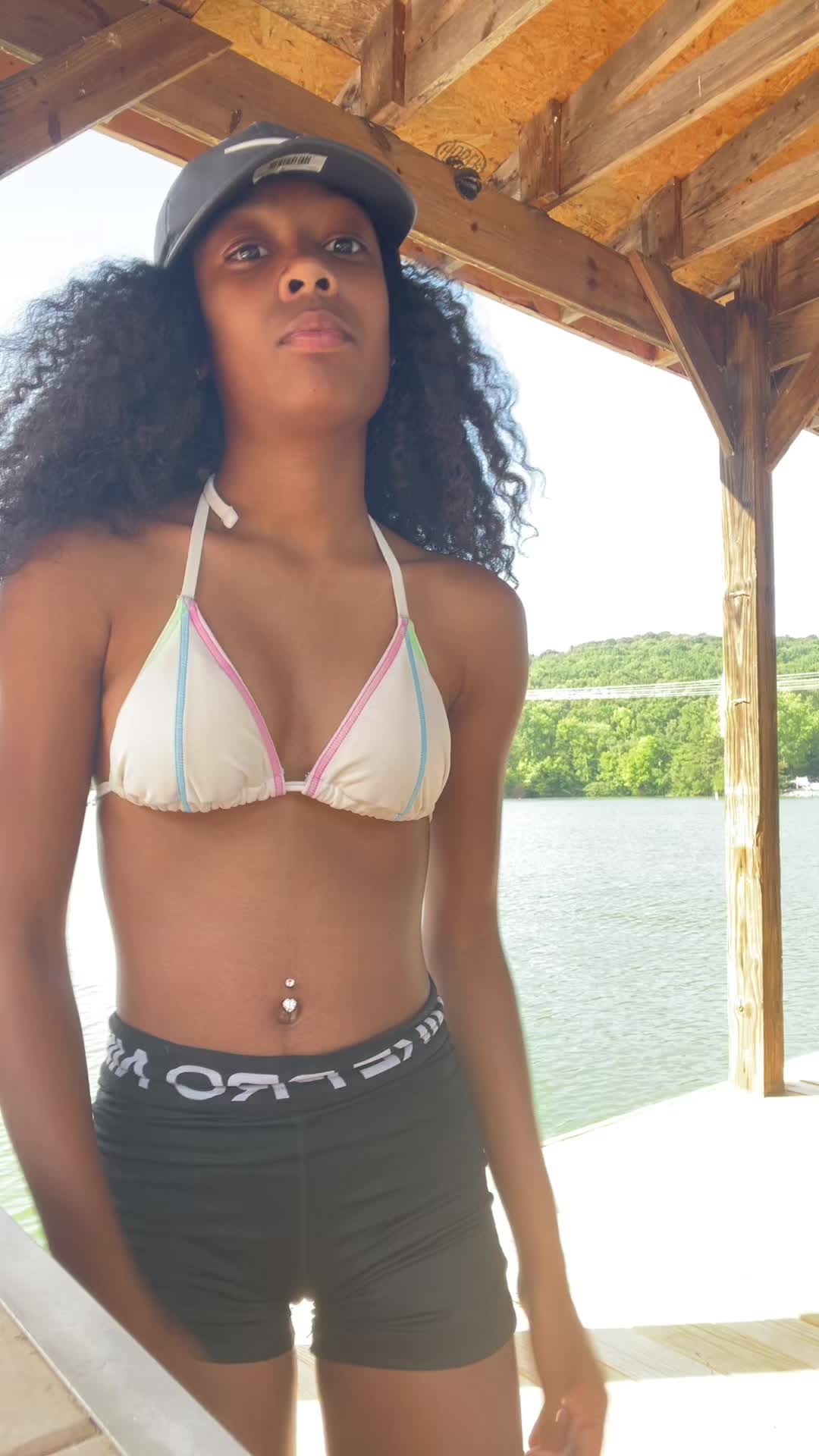 @pr3ttyliyah4