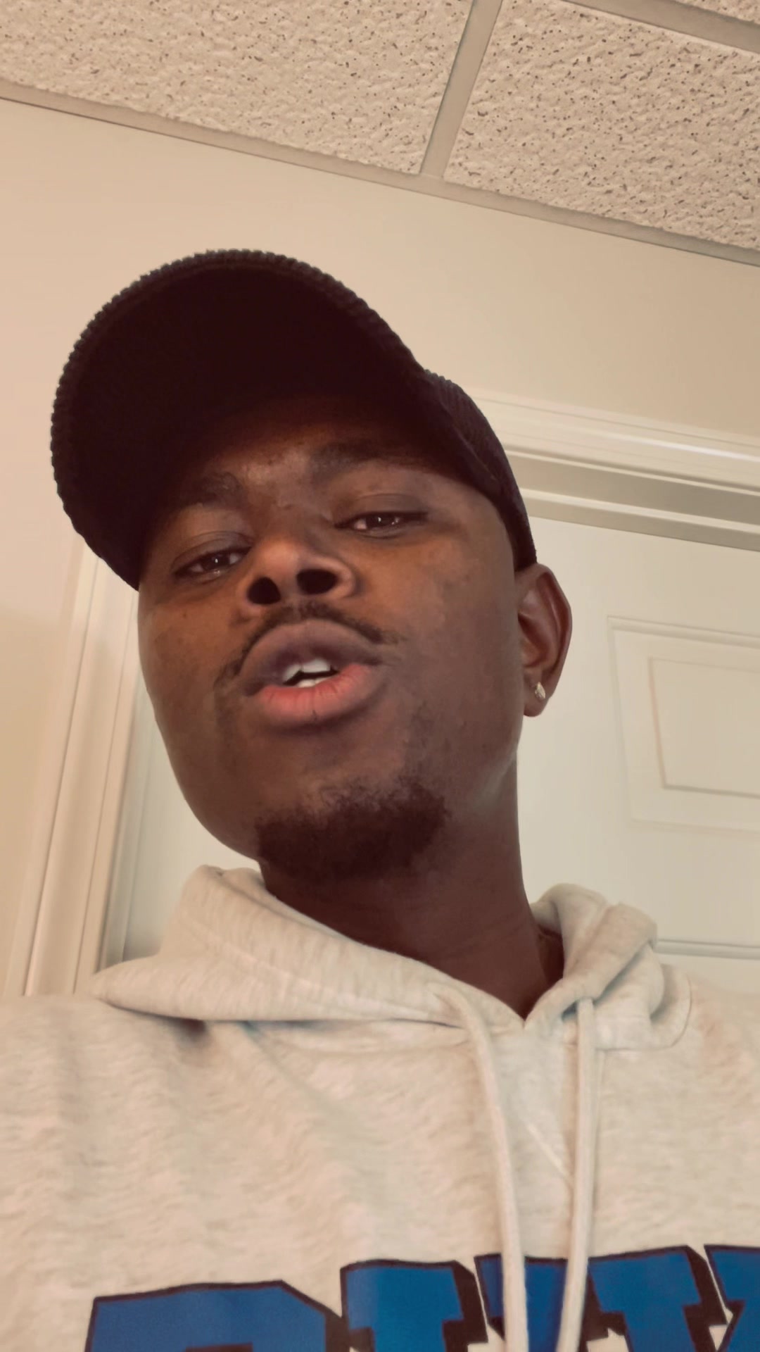 @UncleLangé 🇺🇸🇿🇦