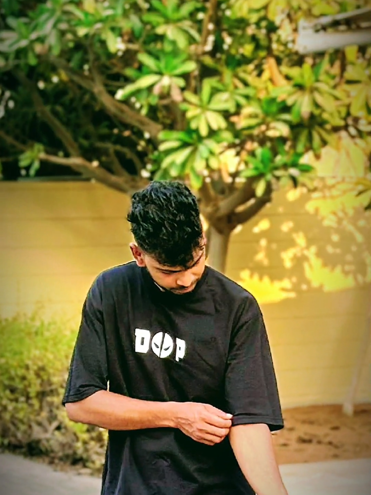 @D8