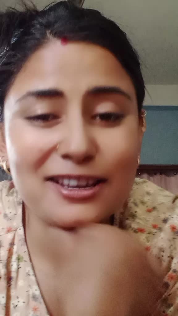 @Naina Kc915