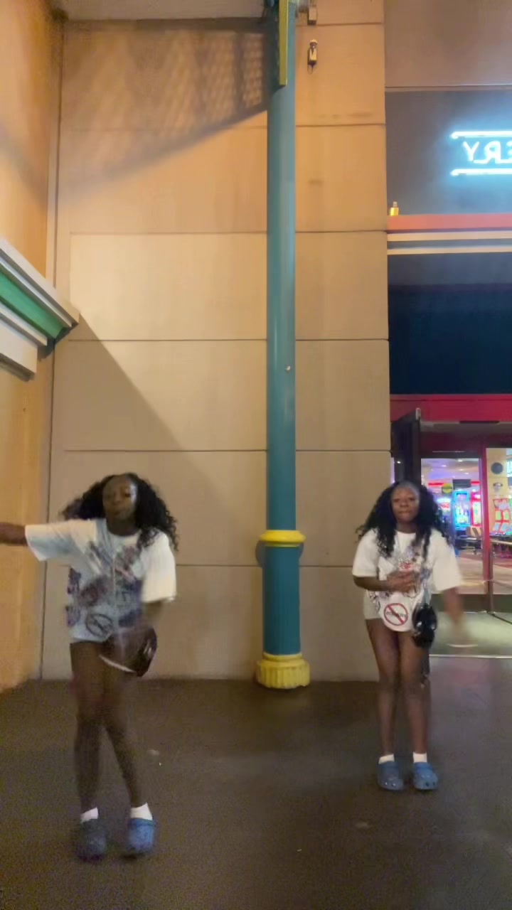 @_jsttaweirdoo_