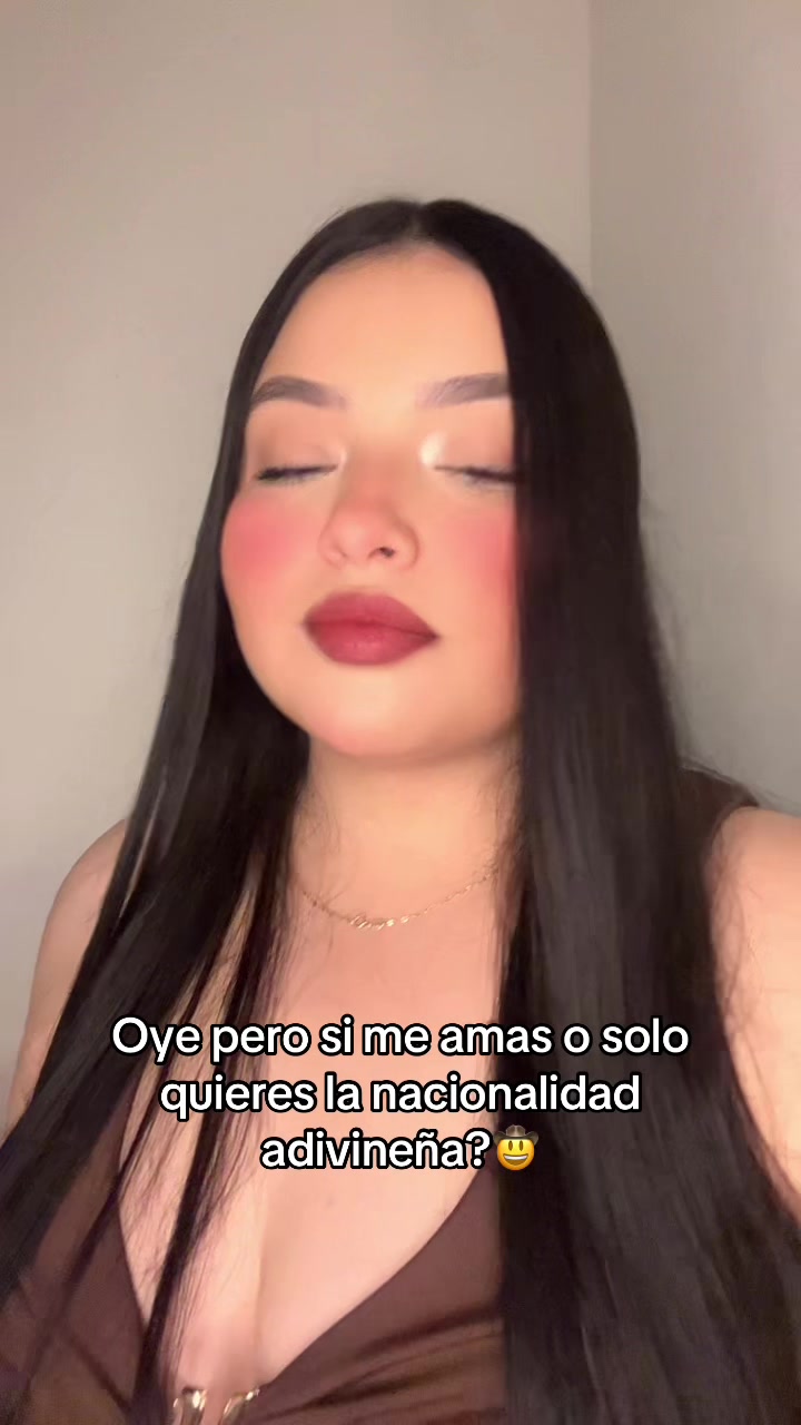 @️Adriana Danzos