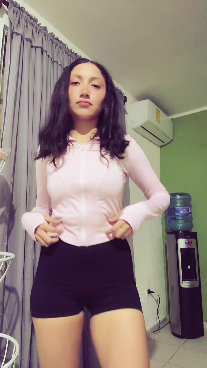 @Cari 𖤓
