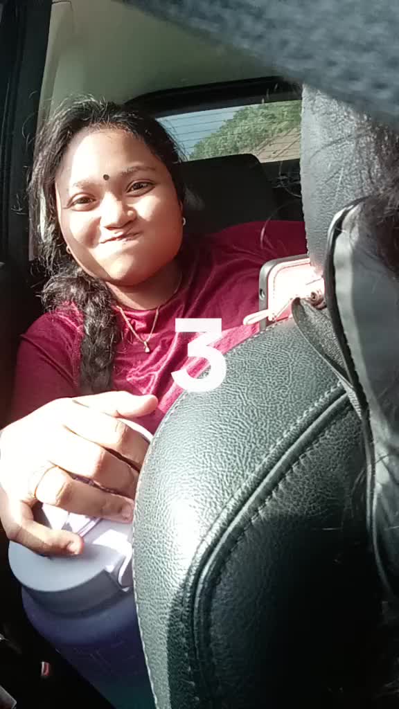 @SweethuVanie