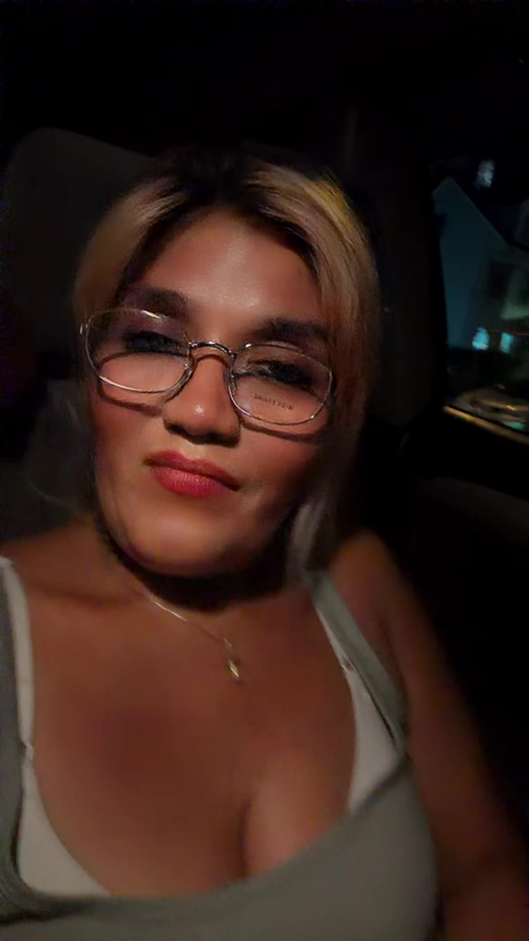@Valegi la peruanita