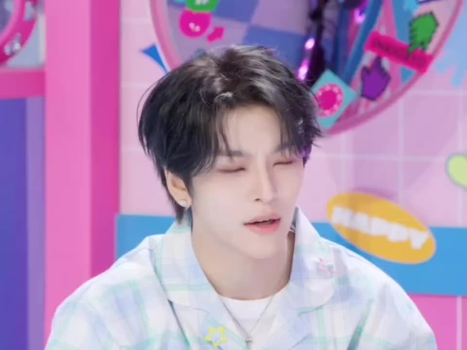 @️️⋆ .⟡