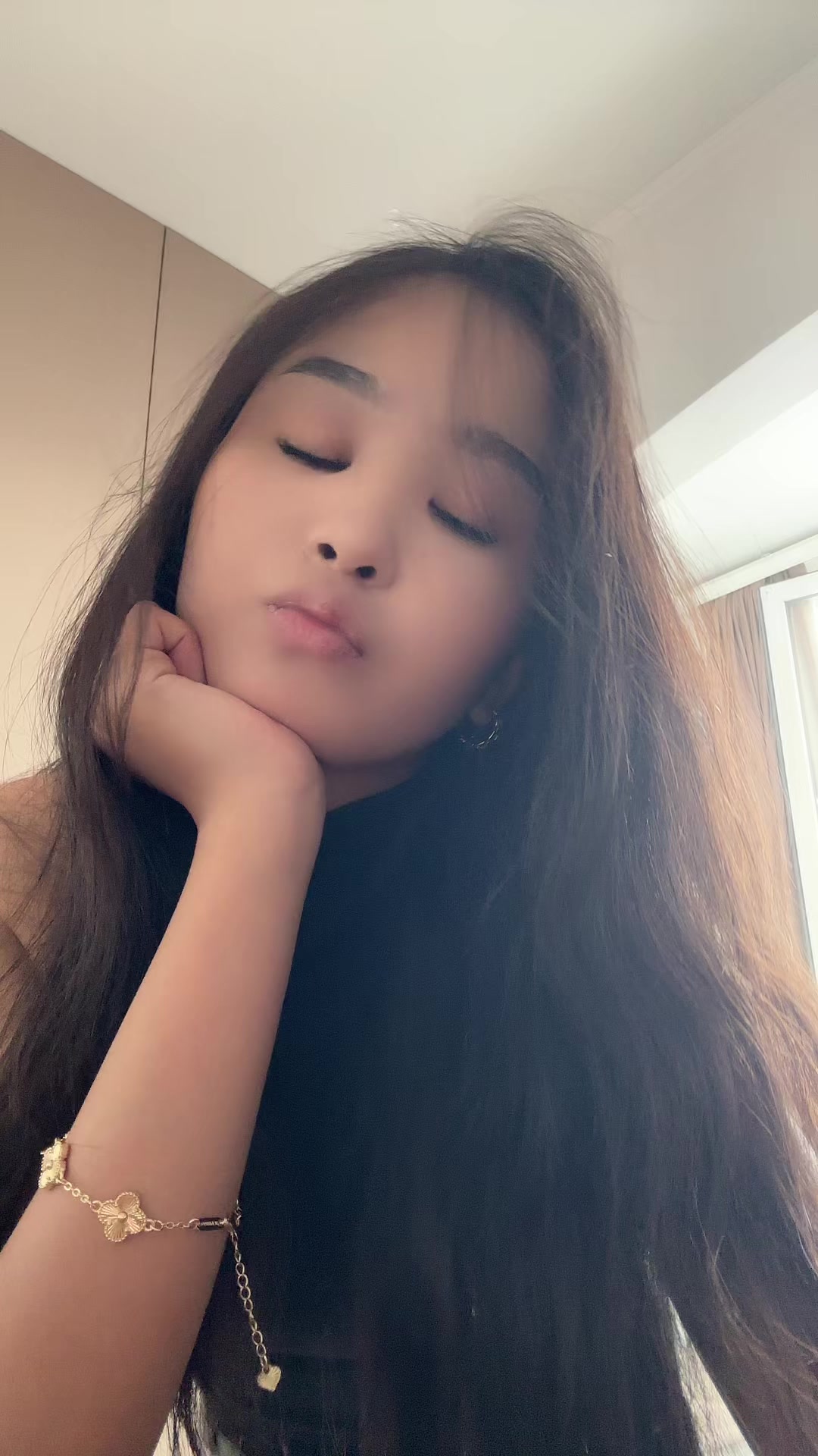 @халюш