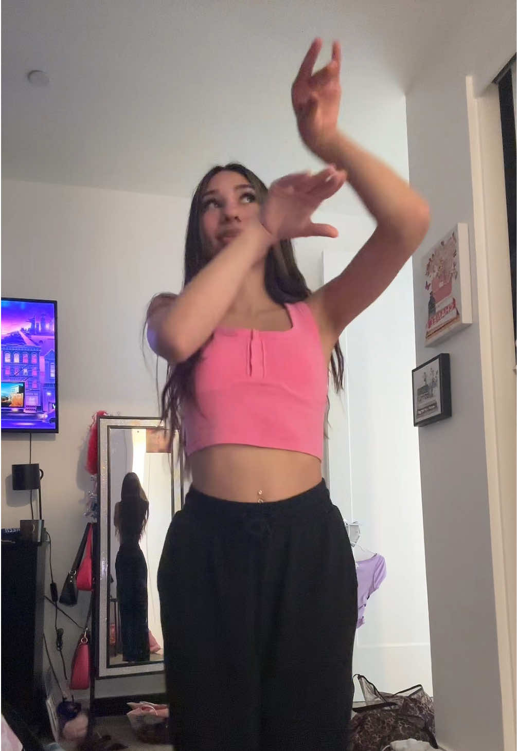 @bella