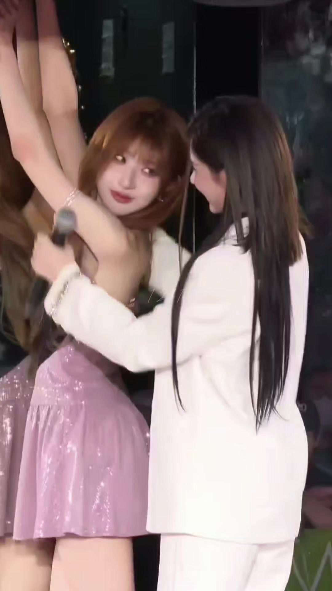 @đu t&ugrave;m lum OTP