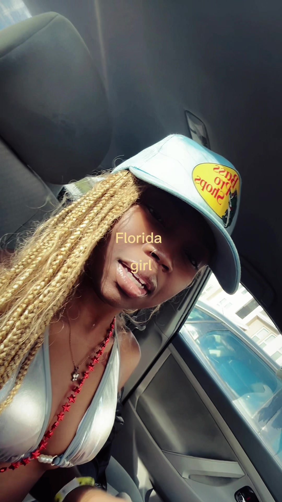 @KayBae 🪽