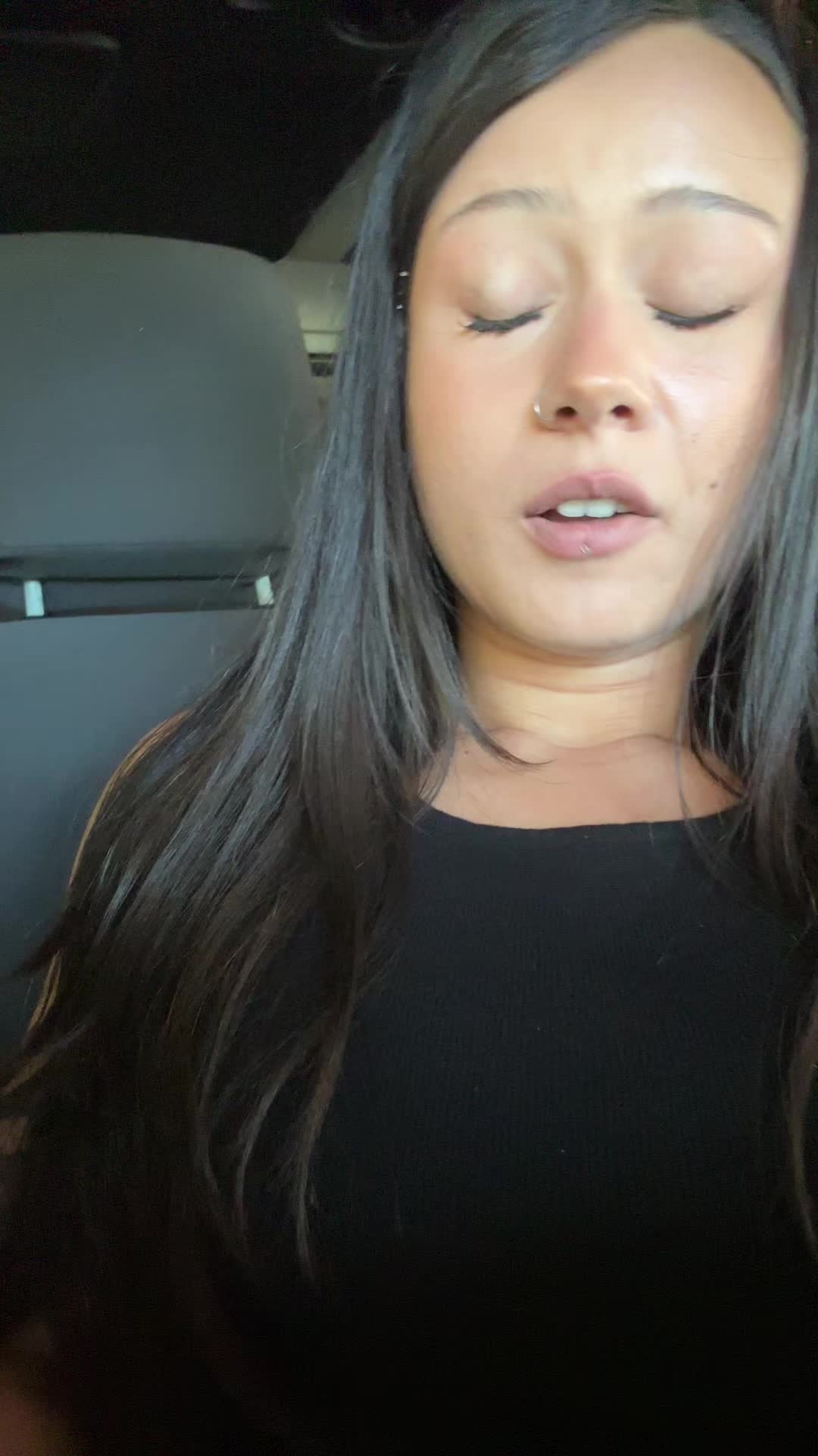 @leila