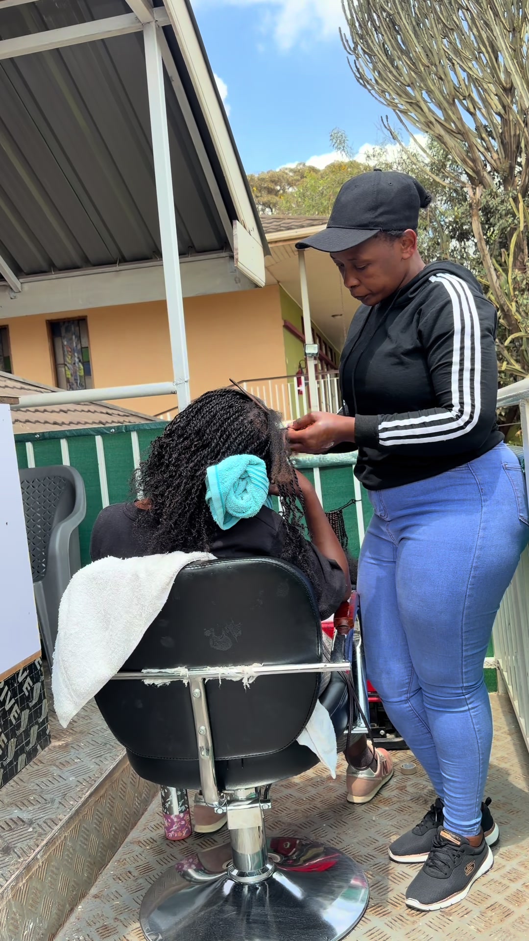 @GEECURLYSALON ROYSAMBU backup