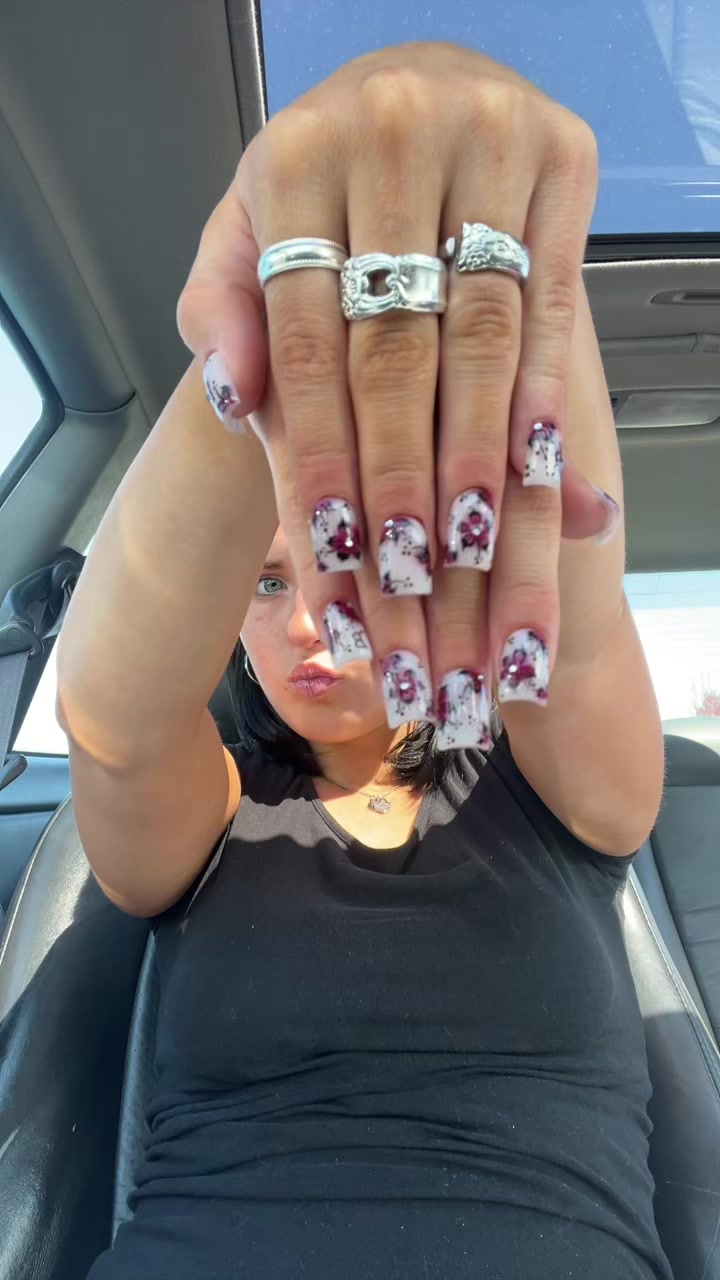 @✠
