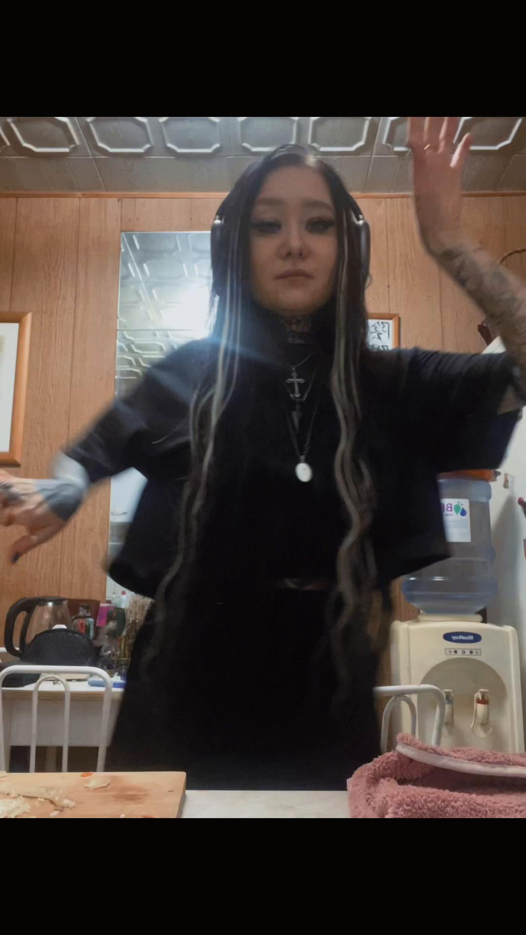@Евдоша🖤