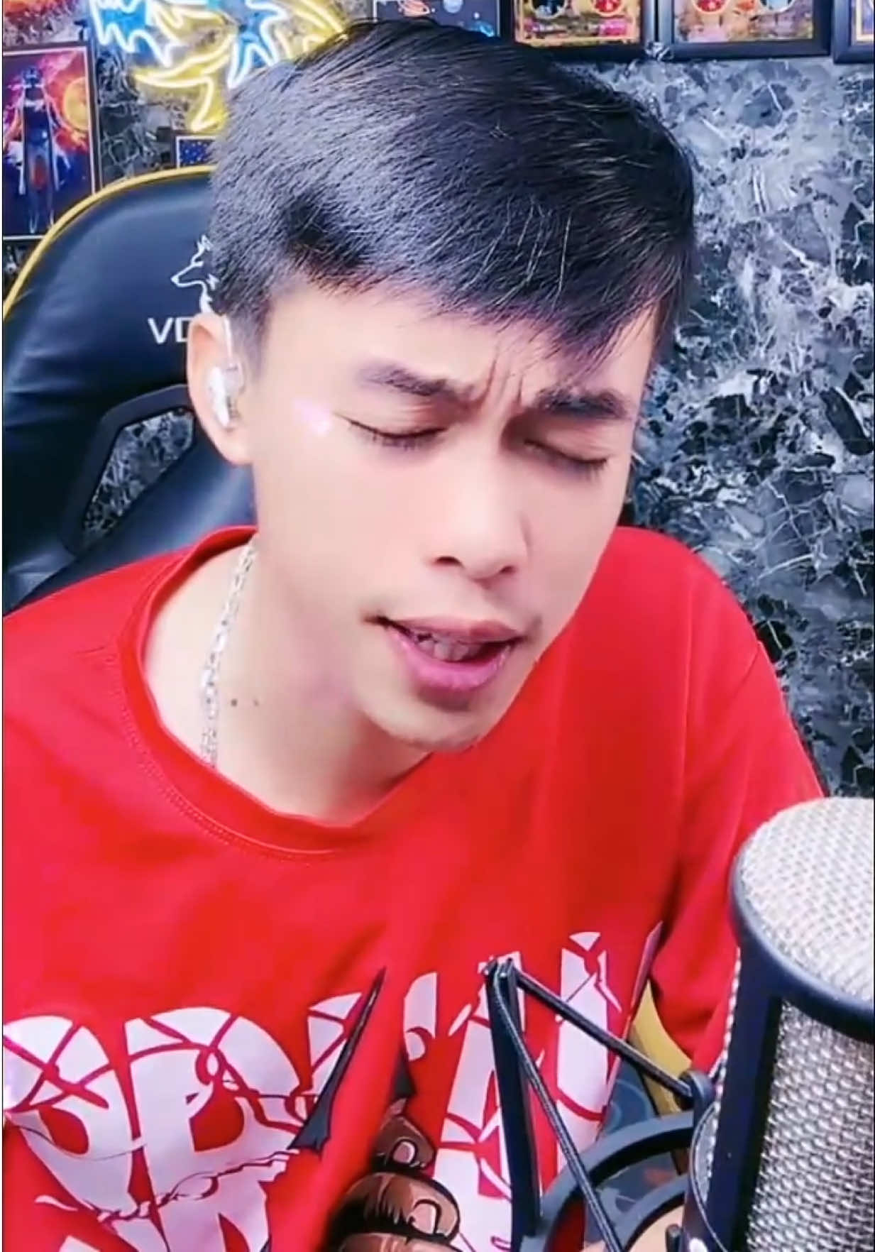 @Lâm li o Tẽn Tẽn