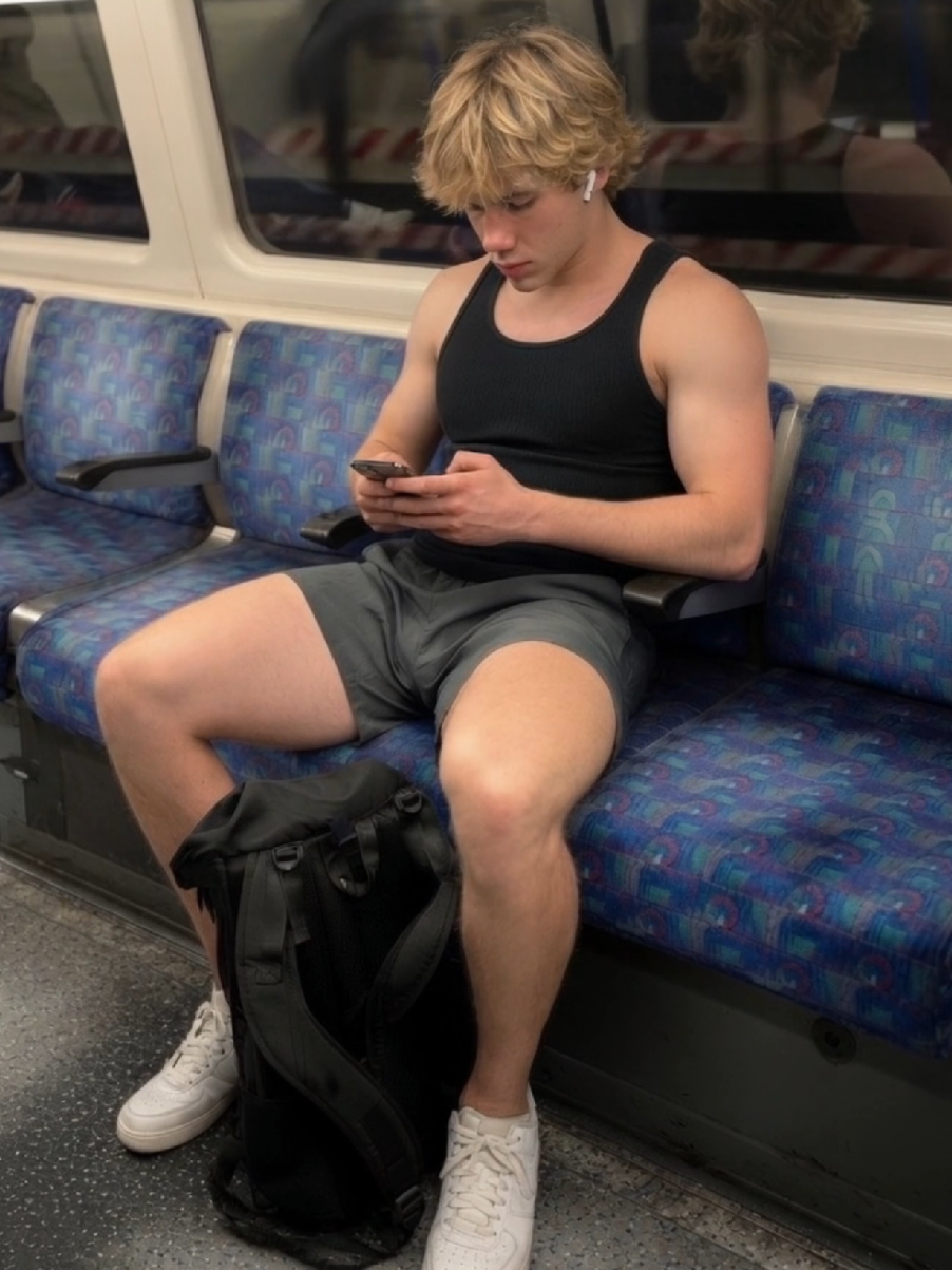 @Wrestling Boyfriend TV