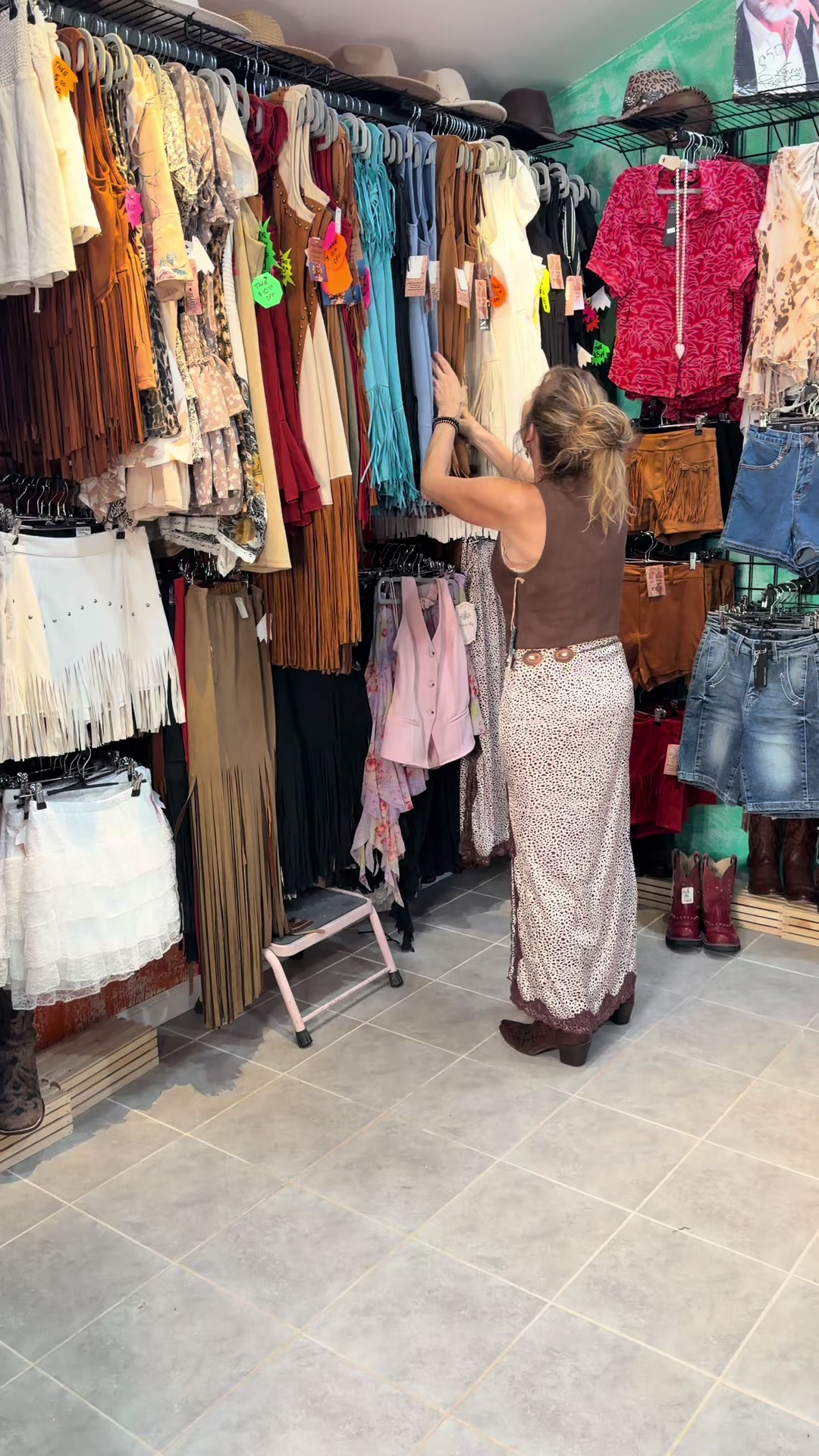 @Trendy Not Spendy BOOTique