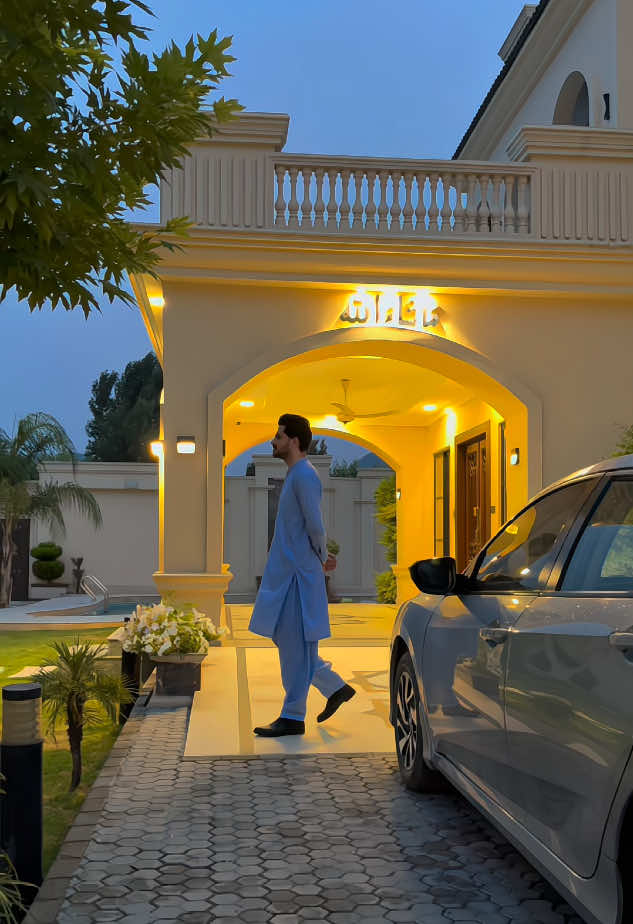 @Elyas Ghanizai