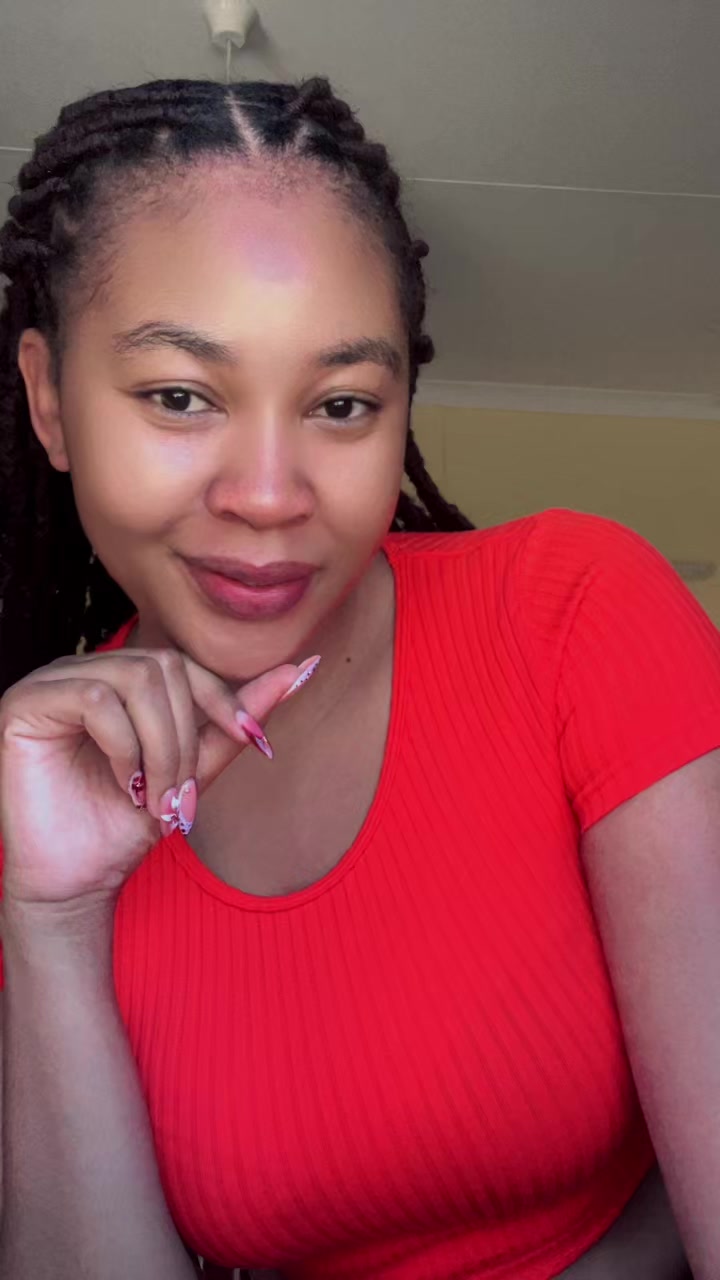 @Lelomo  ✨🌬️🇿🇦