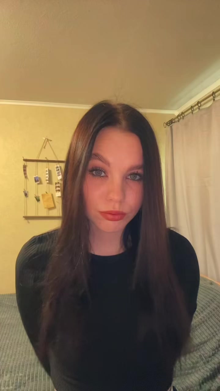 @𝒱𝒶𝓁𝑒𝓇𝓎𝑒𝓋𝓃𝒶🤍