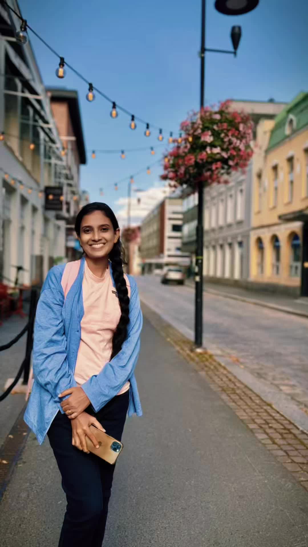 @nadeeshani28sl