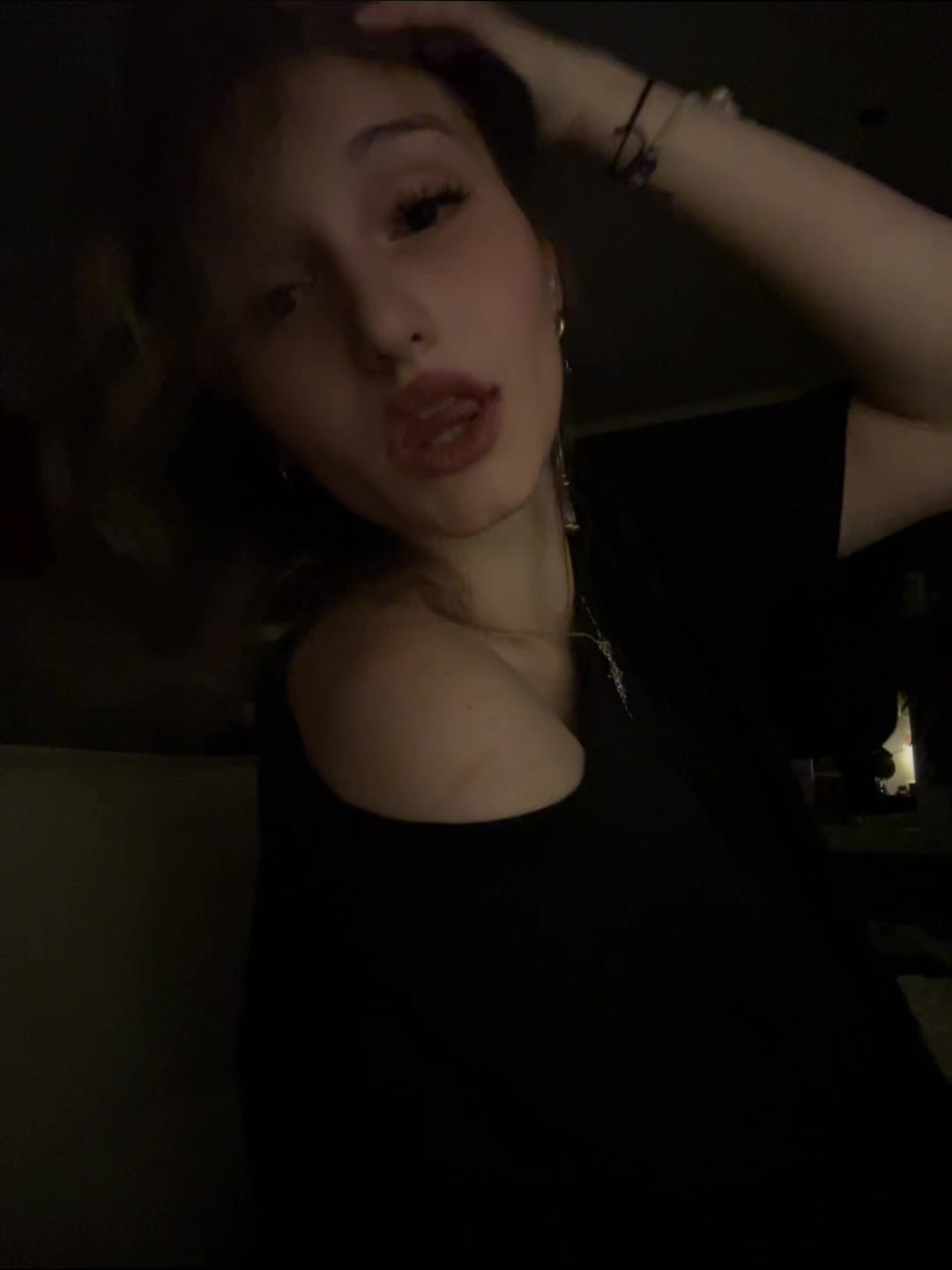 @адидасиха