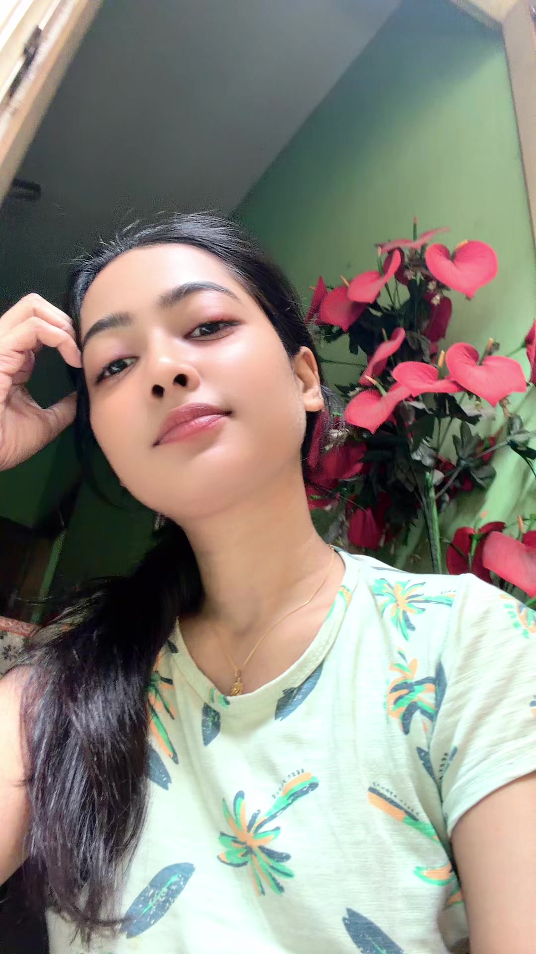 @🦋 S-I_n-t_h-e_y-a 🦋