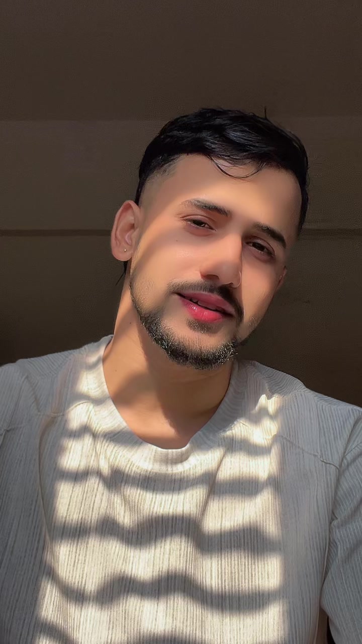 @Mr.bhusal 🌸💜