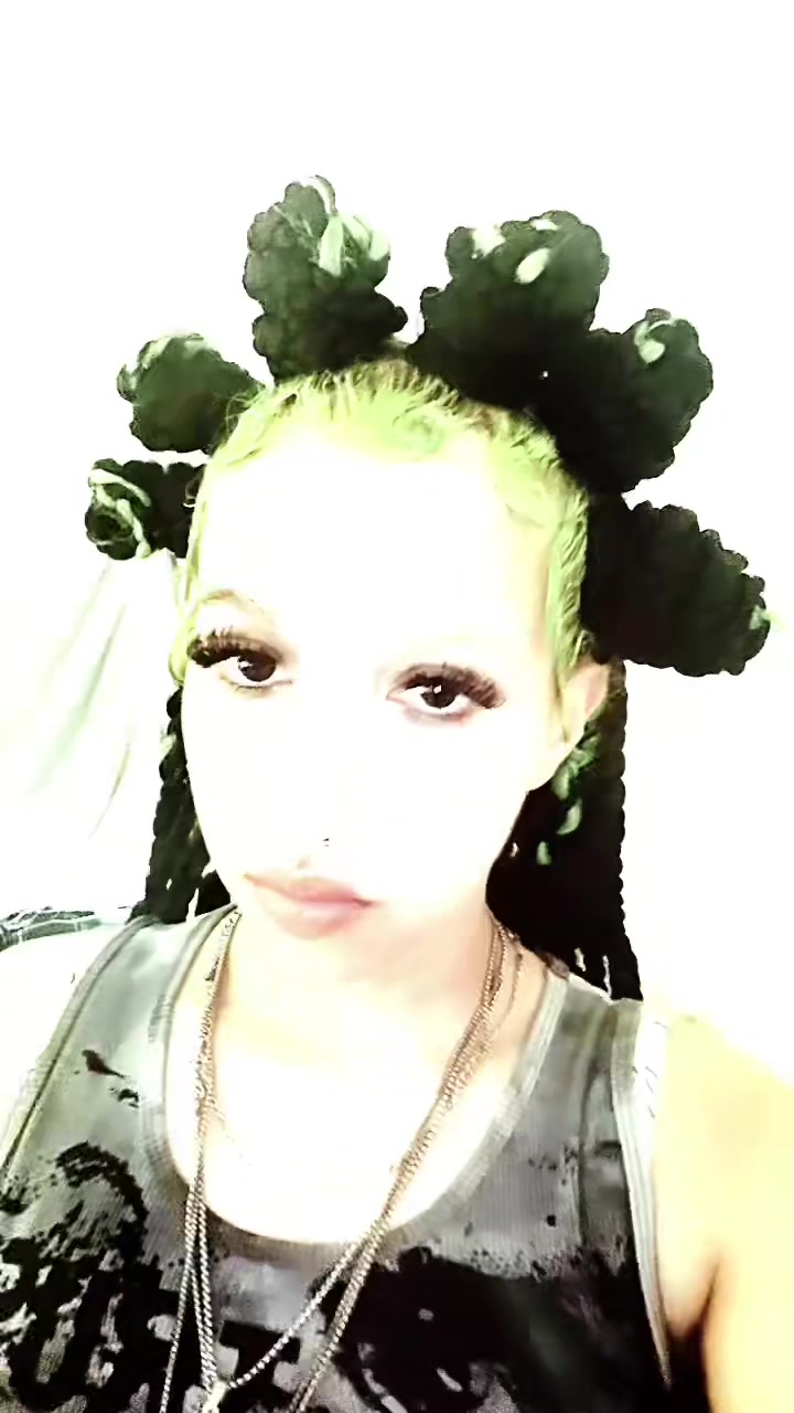 @🧿