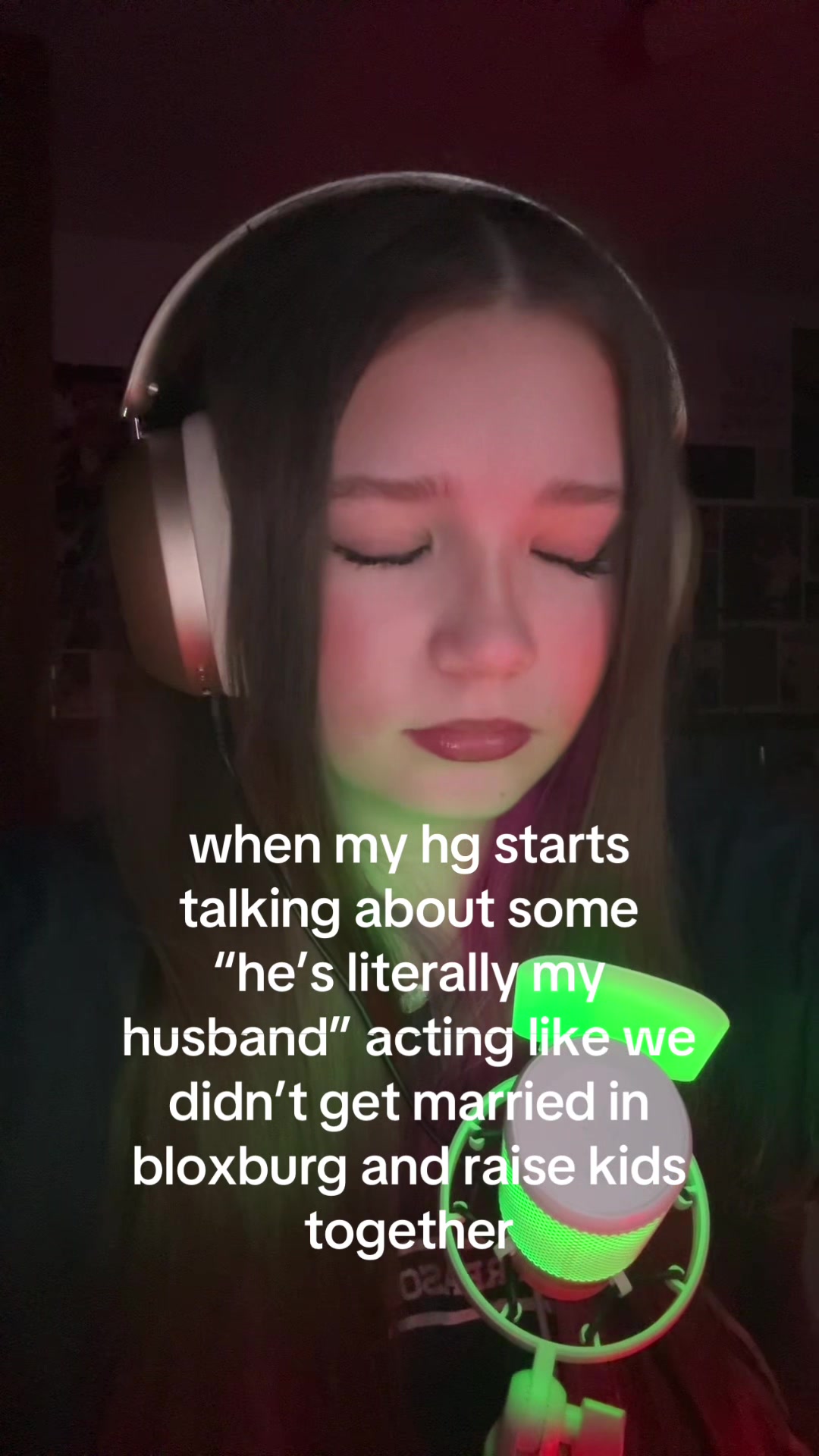 @⃟