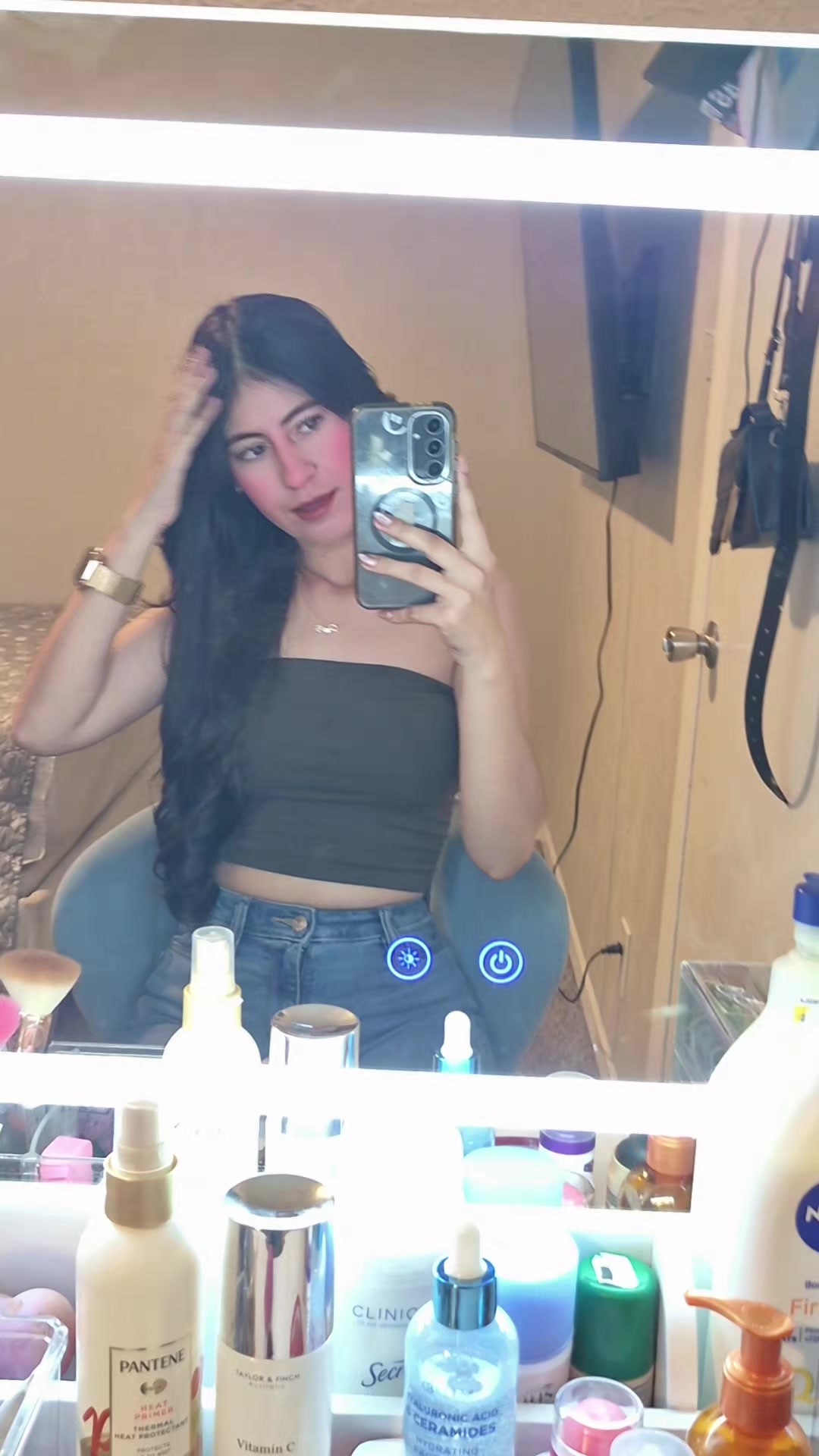 @R A Q U E L