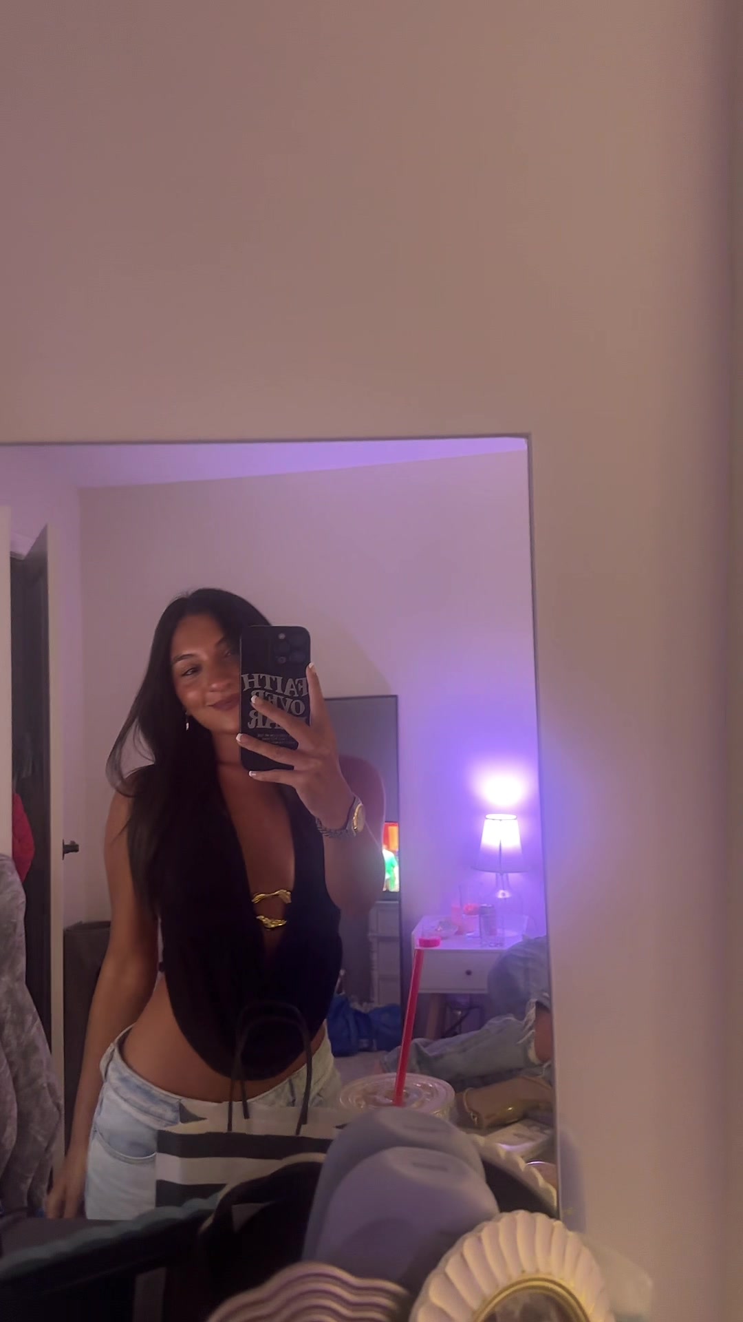 @𝐀 𝐑 𝐈 🧸