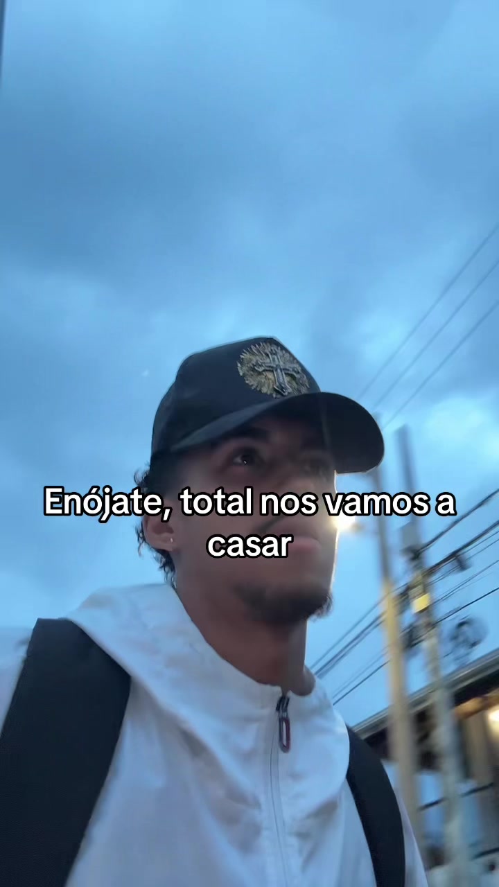 @👤