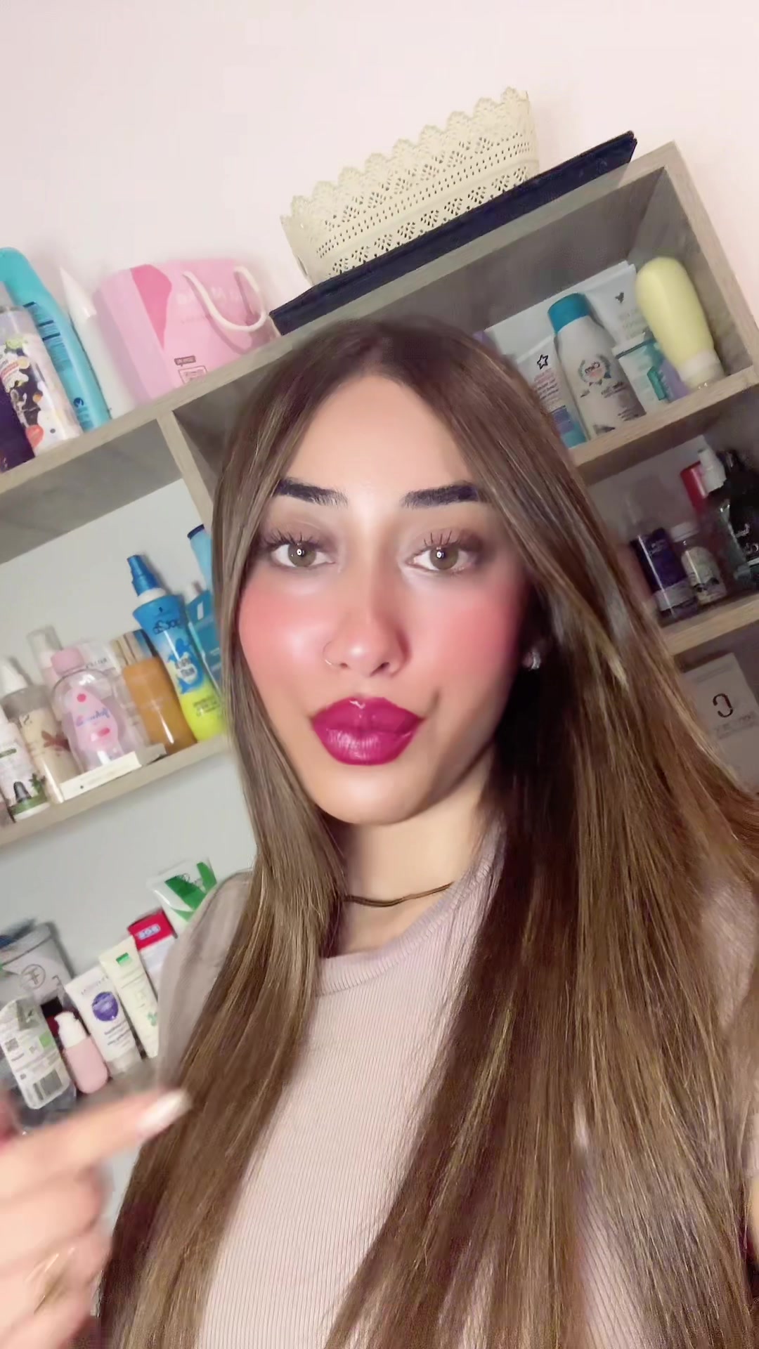 @𝓜𝓲𝓷𝓪 🎀