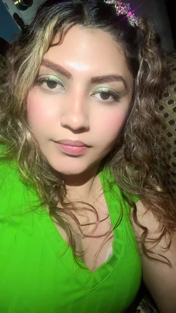 @Valentina morenita