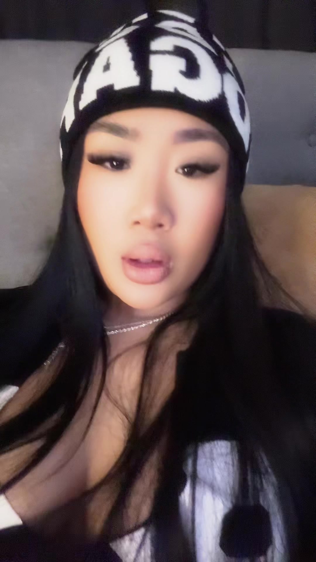 @Laniiluh_