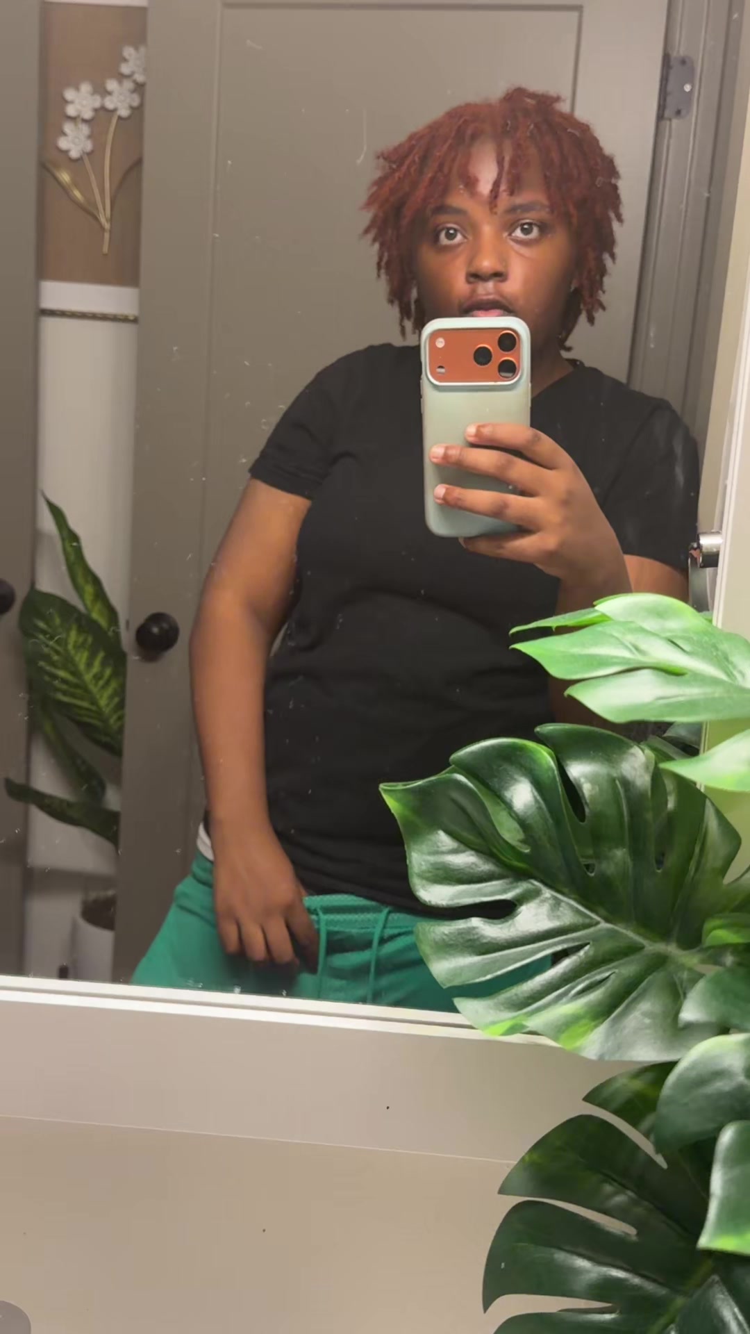 @️areeuna munson