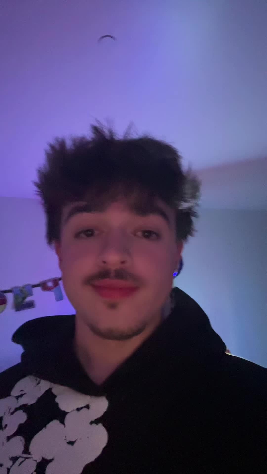 @MIKESABOVEU